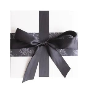 BELLE & BLUSH GIFT BAR | Pampas Grass - Black Ribbon