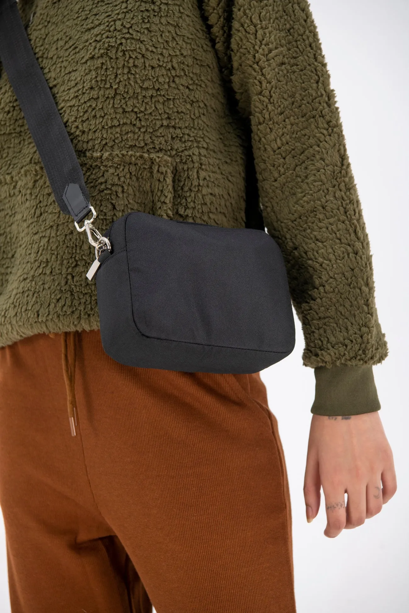 BLACK CANVAS CROSSBODY BAG