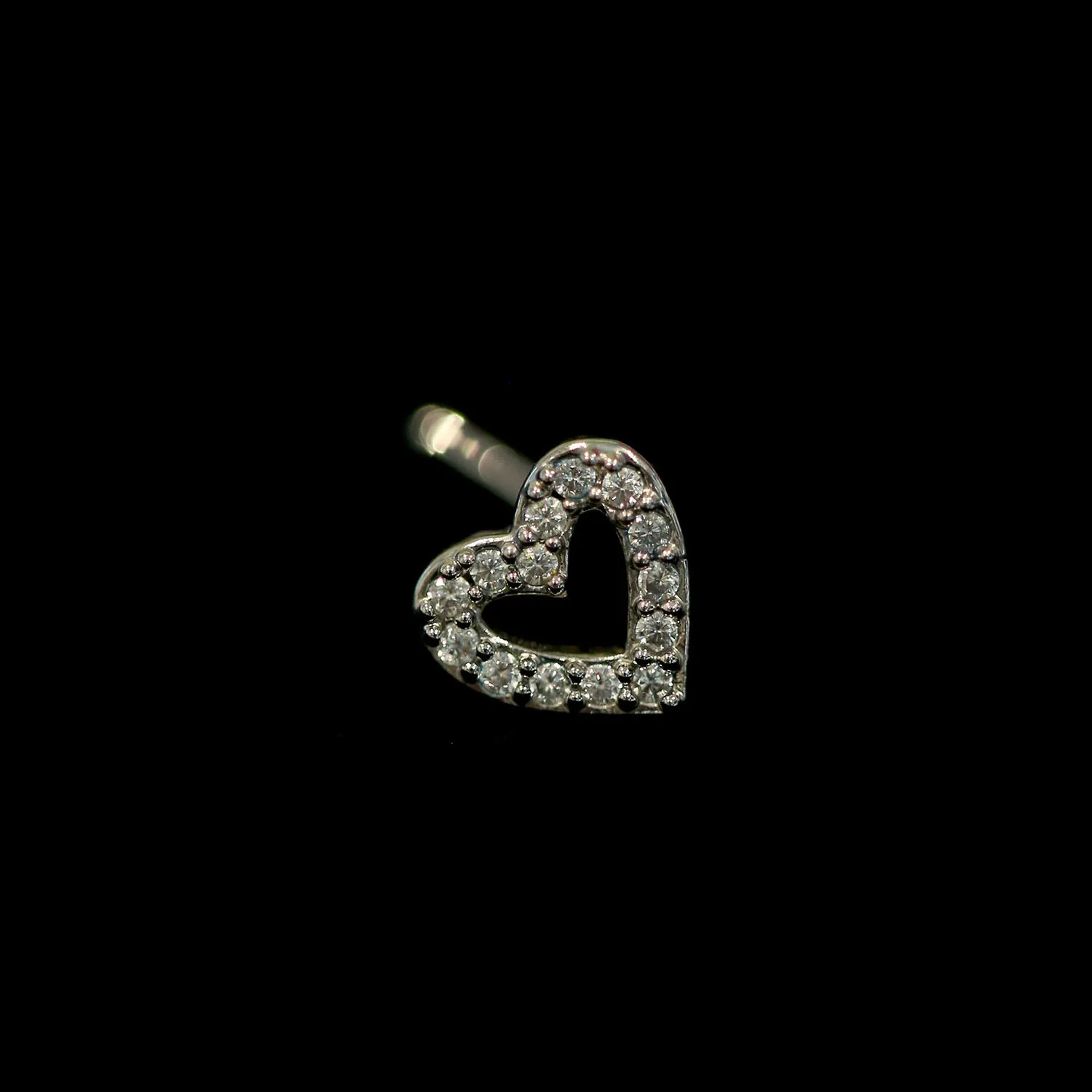 CZ PAVED HEART NOSE STUD