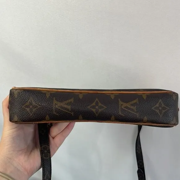 Louis Vuitton Vintage Marley Cross Body Bag