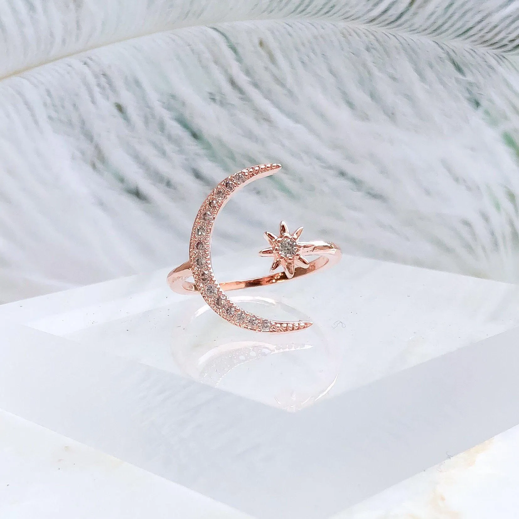 Luna Ring